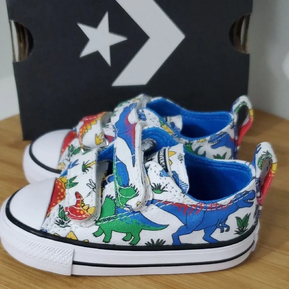 Converse CTAS 2V OX Infant Dinosaur Low Top Sneakers Size 5 NIB